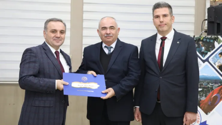 Rektör Altun'dan projesi kabul edilen akademisyenlere teşekkür