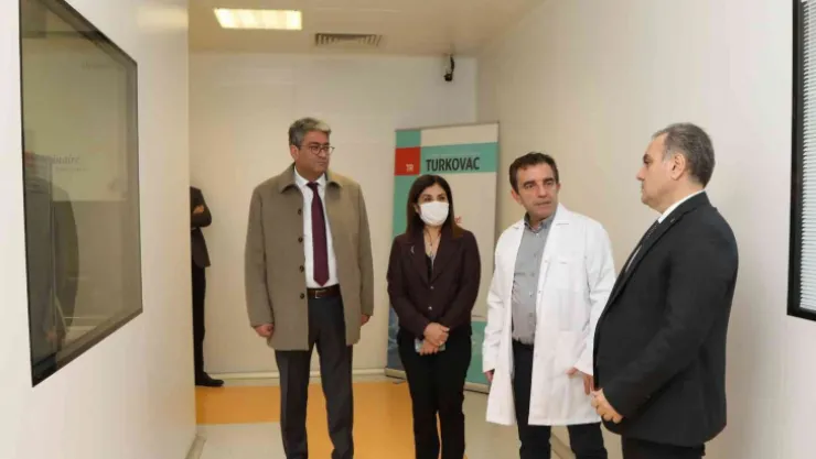 Rektör Altun, Araştırma Merkezi Ziyaretlerine Devam Ediyor