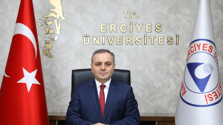 Rektör Altun 'Bir üniversitenin en büyük başarısı, mezunlarının insan hayatına kattığı değerlerdir'