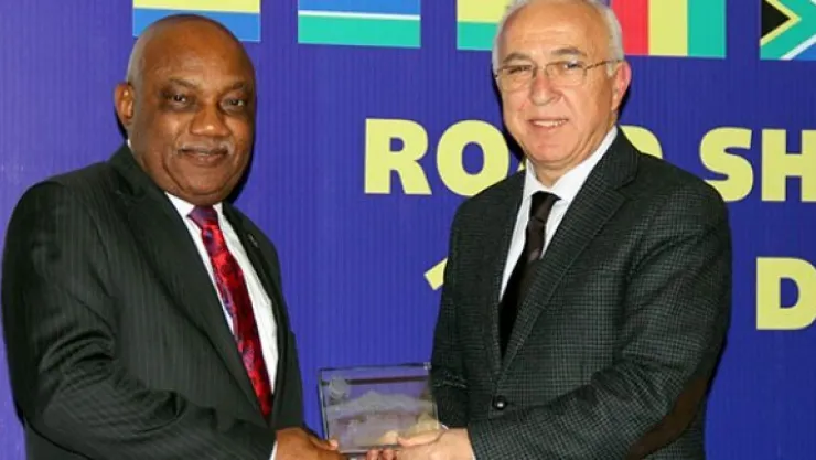 Rusya yoksa, Afrika var