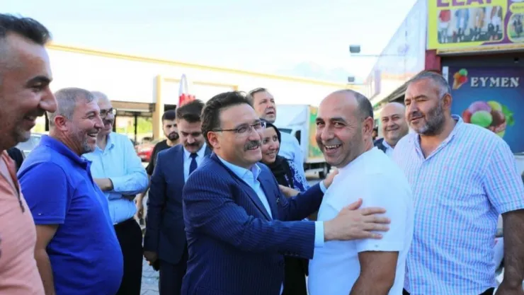 Sayın Valimiz Mahalle ziyaretinde işyeri zarar gören Suriyeli esnafı ziyaret etti mi acaba?