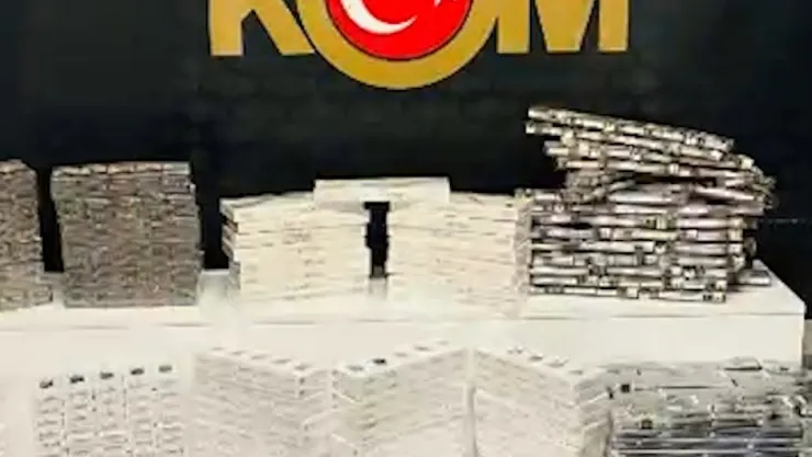 Şehre kaçak sigara sokmaya çalışan 2 şüpheli yakalandı