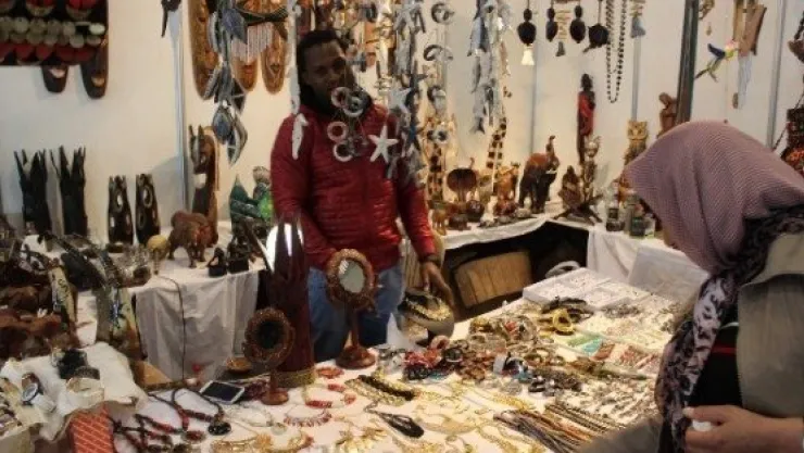 Senegalli Esnaf Da Kayseri Pazarlığından Dert Yandı