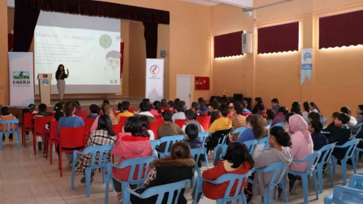 Sivas'ta enerji okuryazarlığı eğitimleri başladı, hedef 3 bin öğrenciye ulaşmak