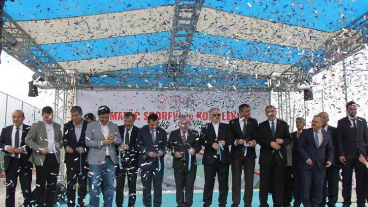 Sivas'ta modern 'Amatör Spor Evi' açıldı
