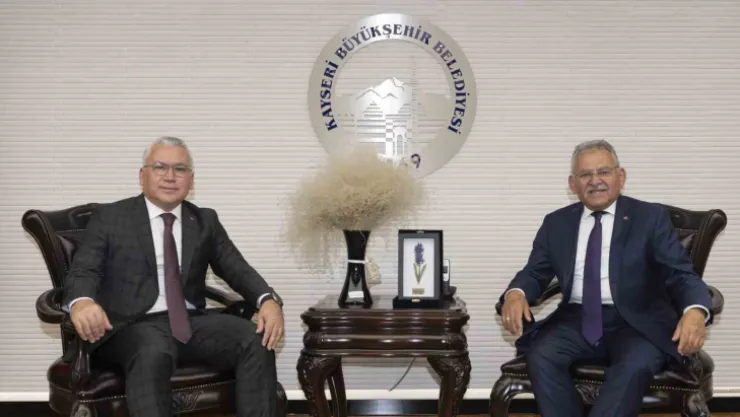 Sivas Valisi Şimşek'ten Başkan Büyükkılıç'a ziyaret