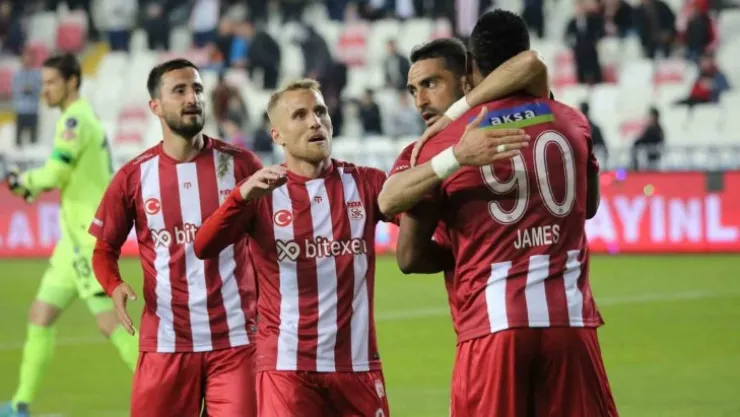 Spor Toto Süper Lig: DG Sivasspor: 1 - Konyaspor: 0 (İlk yarı)