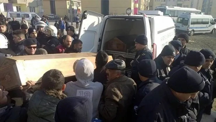 Su kuyusuna düşen çocuk ölü olarak çıkarıldı