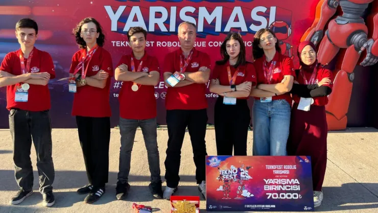 Sümer Fen Lisesi, İstanbul'dan birincilikle döndü