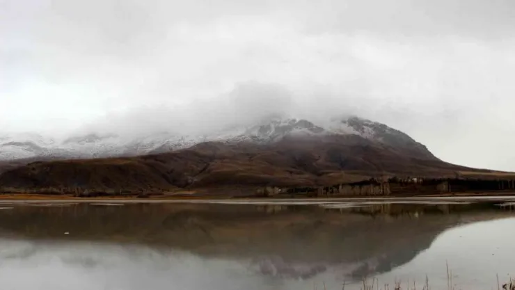 Tamamen kurumuştu, yeniden su tutan göl sevindirdi
