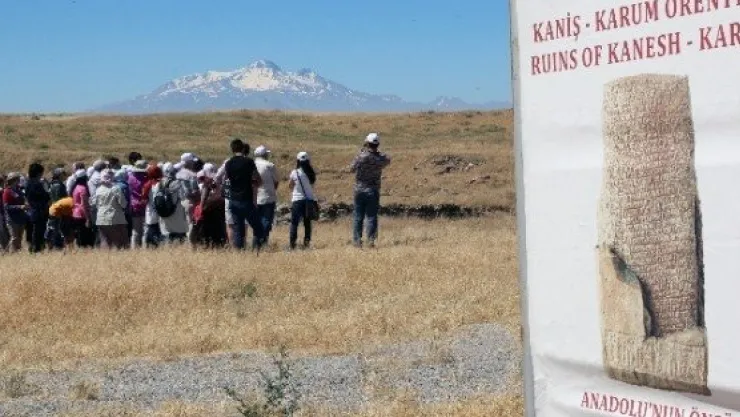 Tarihe Yolculuk Başlıyor 