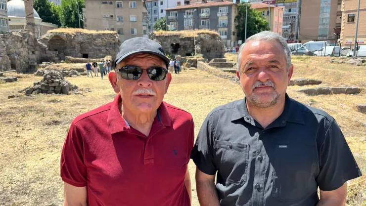 Tarihi Medresenin Ayağa Kaldırılmasına Tarihçilerden Takdir