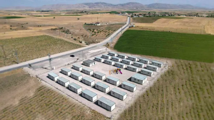 Tarım anneleri evlerine kavuşuyor