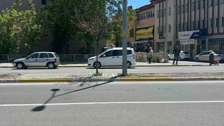 Tartıştığı eski eşini ve babasını vurdu