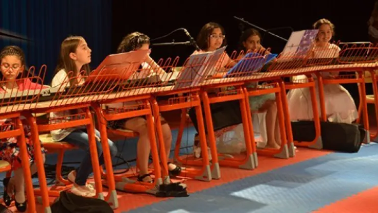 Tekden Koleji öğrencilerinden sanat ve yetenek gecesi etkinliği