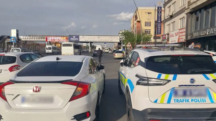 Trafik kurallarını ihlal eden sürücülere cezai işlem uygulandı