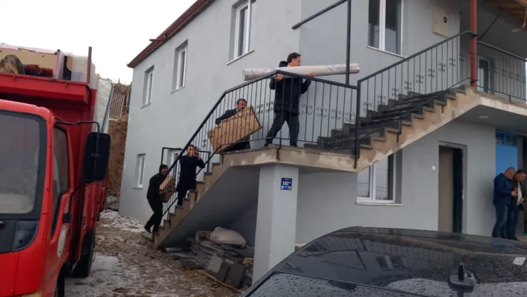 Tüp patlaması sonucu yıkılan ev yeniden yapıldı