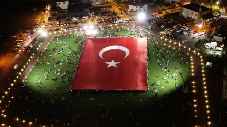 'Türk Milleti, İradesine ve Bölünmez Bütünlüğüne Sahip Çıkmıştır'