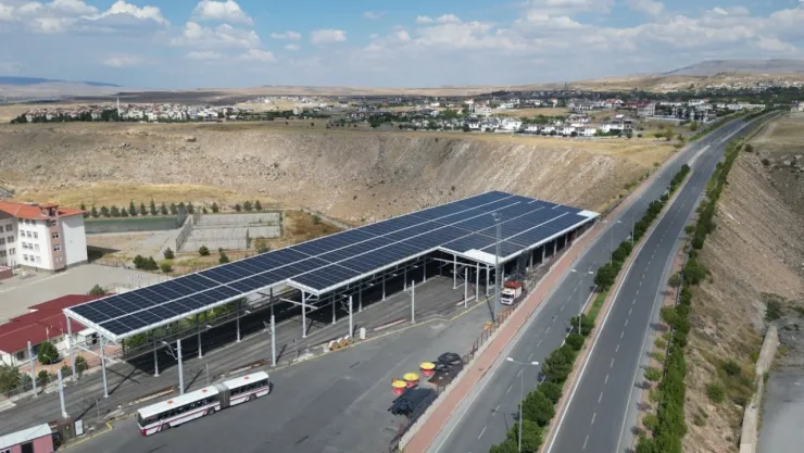 Ulaşımda güneş enerjisi ile elektrikli otobüs şarj dönemi