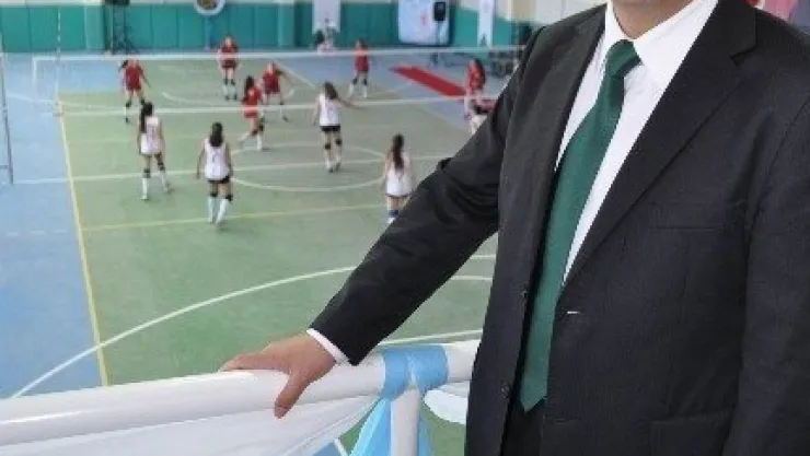 Umutlar Fileden Yükselecek