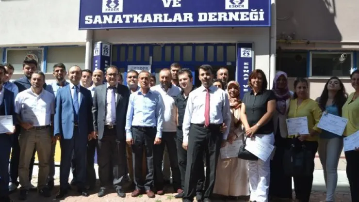 Uygulamalı Girişimcilik Kursunu Başarıyla Tamamlayan 28 Kişi Sertifikasını Aldı