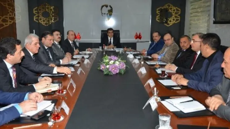 Uygur Türkleri 'Yardım Ve Koordinasyon Merkezi' Kuruldu