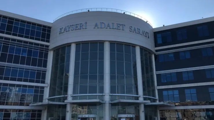 Uyuşturucu ticareti sanığından bilindik savunma : 'Kullanmak için aldım'