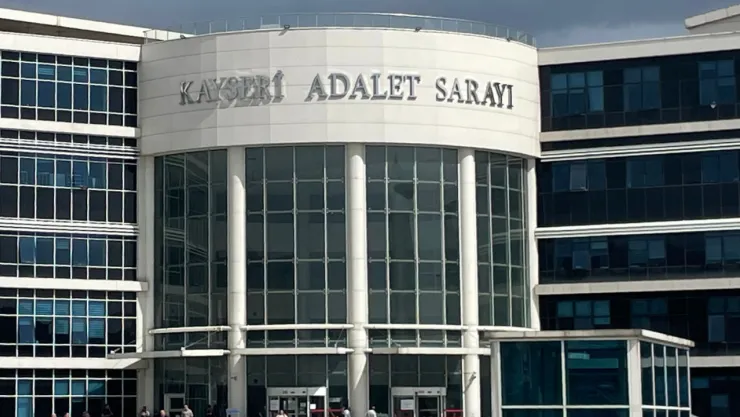 Uyuşturucu ticaretiyle yargılanan sanık suçlamayı reddetti: Kullanıcıyım