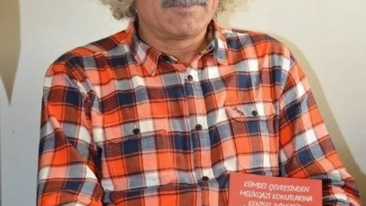 Uzman Sosyolog Hamit Yüksel'in 'kümbet Çevresinden Melikgazi Konutlarına' Kitabı Çıktı 