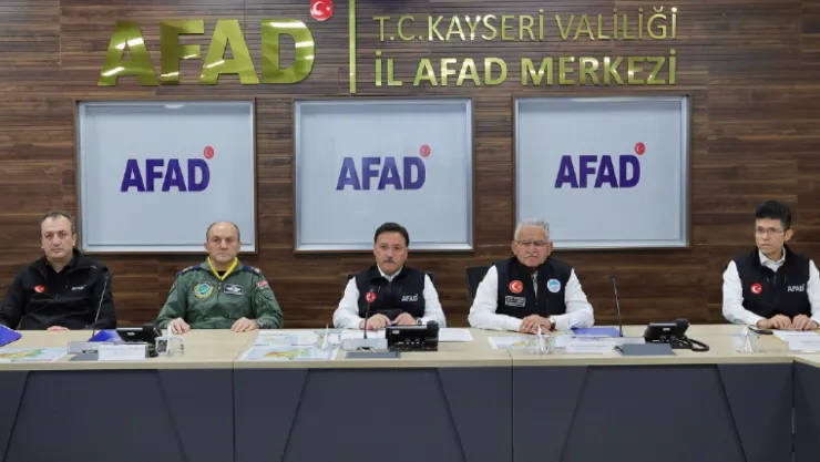 Vali Çiçek'ten Önemli Deprem Tatbikatı: Kayseri Hazırlık İçin Bir Araya Geldi