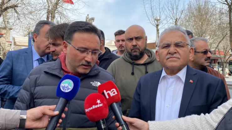 Vali Çiçek ve Başkan Büyükkılıç Kadınlar Gününü kutladı