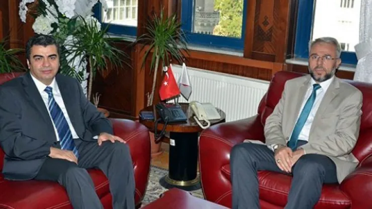 Vali Düzgün İl Müftüsü Şahin Güven'i ziyaret etti