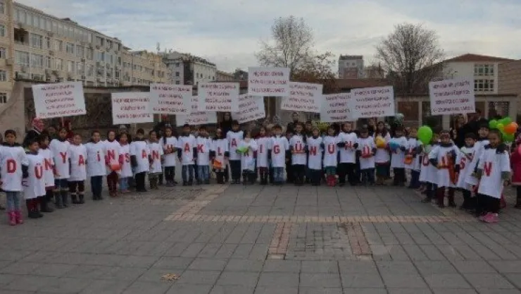 10 Aralık Dünya İnsan Hakları Günü'nü bir fırsat
