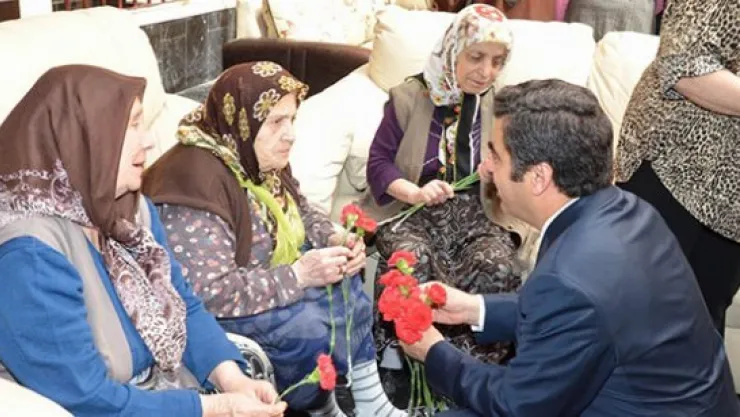 Vali Orhan Düzgün'ün '18-24 MART Yaşlılar Haftası' mesajı