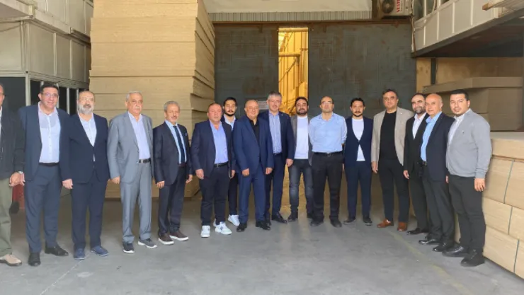 Vekil Çopuroğlu'ndan, mobilya üreticilerine ziyaret