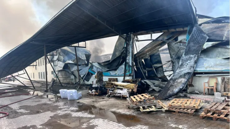 Yangın Kontrol Altına Alındı: OSB'deki Fabrika Yangınına Hızlı Müdahale