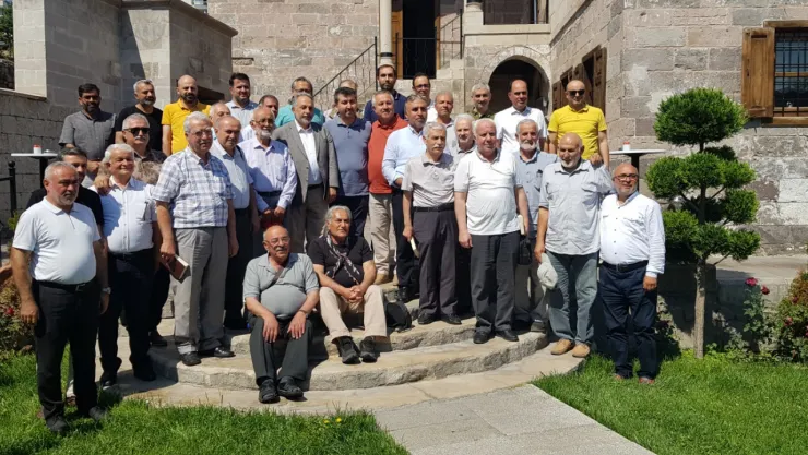Yazarlar Birliği Başkanları Yaman Dede Konağında Ödül Töreni Düzenledi