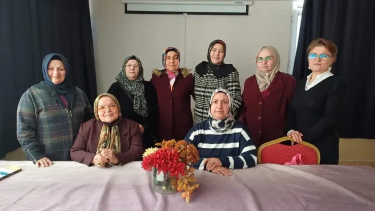 Yazarlar Birliği Kadın Şairlerinden Şiir Sohbeti
