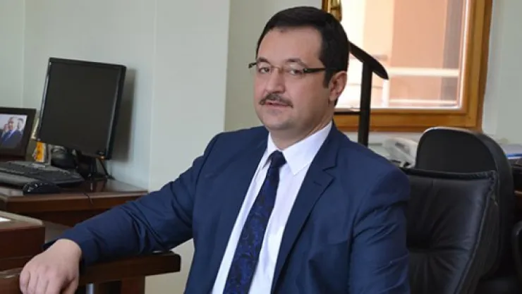 Yeşilay başkanı vekillik için istifa etti