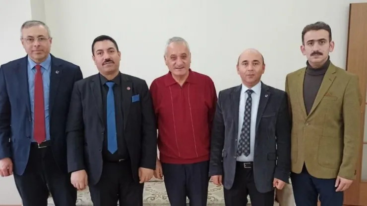 YRP İlçe Başkanlarından AKP'li eski Belediye Başkanına ziyaret