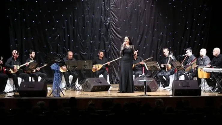 Zeynep Cihan'dan türkü ziyafeti