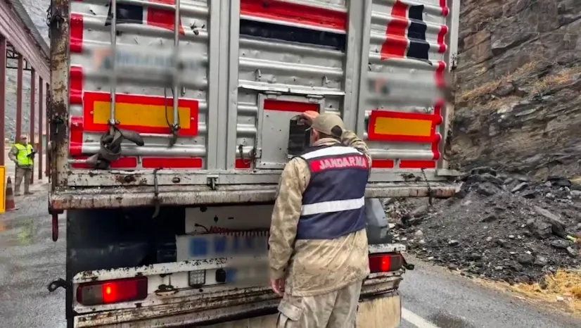 2 bin 386 düzensiz göçmen yakalandı