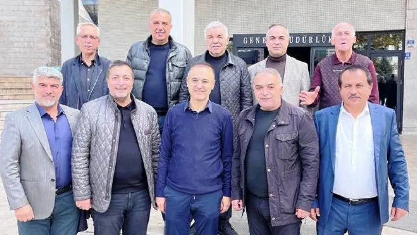 AK Parti Kocasinan Kurucu Teşkilatı, eski Başkan Bekir Yıldız'ı ziyaret etti