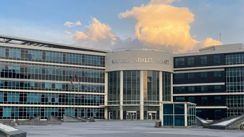 Baba ve oğulun öldüğü olayla ilgili 4 sanık yeniden yargılandı