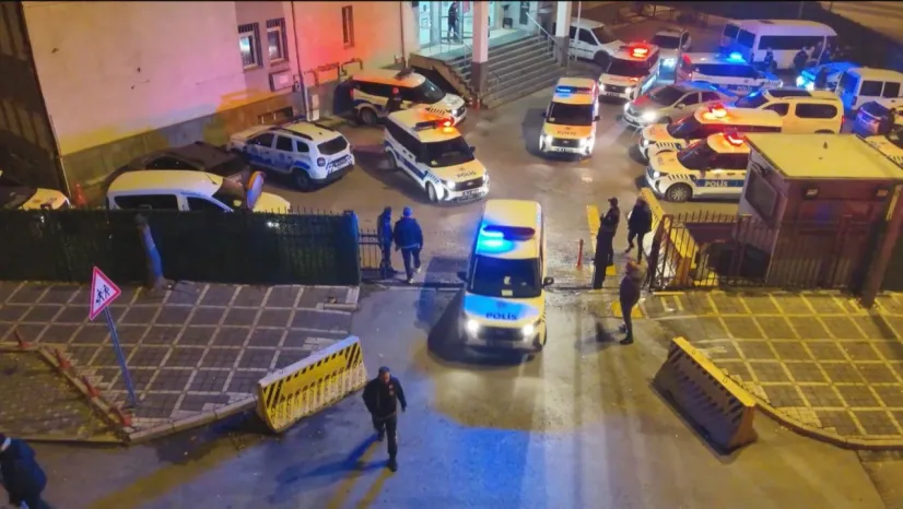 Çeşitli suçlardan toplam 77 yıl hapis cezasıyla aranan 17 şahıs yakalandı