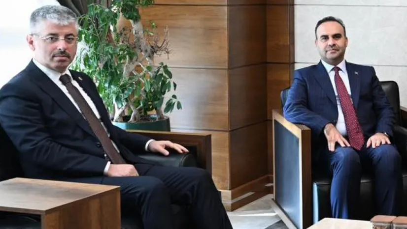 Çopuroğlu, Kayseri'ye TOGG servisi talebini Bakan Kıcır'a İletti