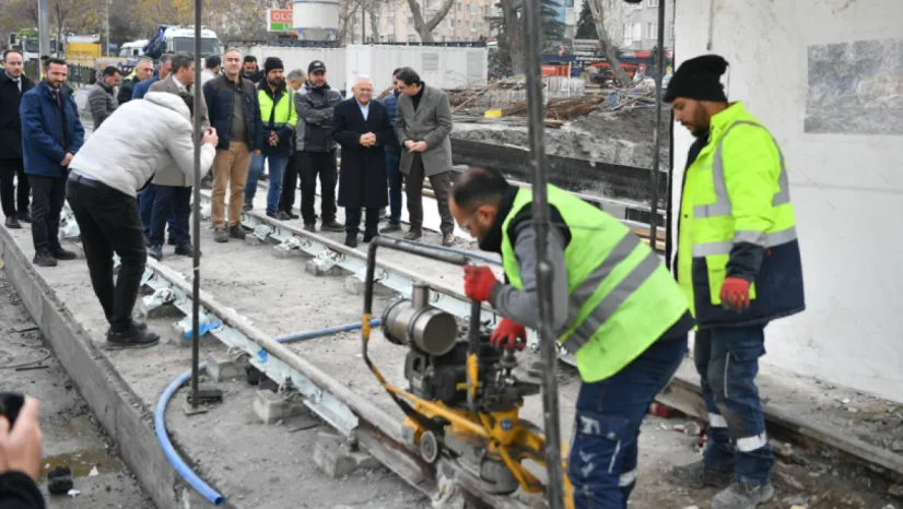 DSİ Kavşağındaki Tramvay Hattı Yeniden Bağlandı