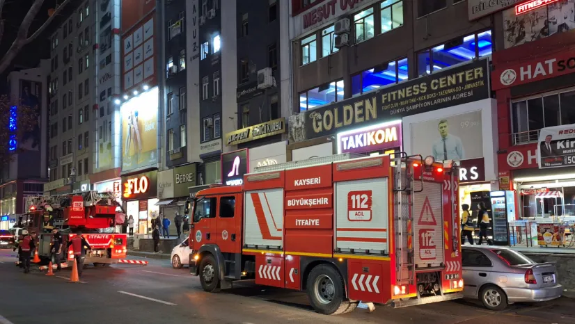 Düvenönü'nde iş yerinde yangın