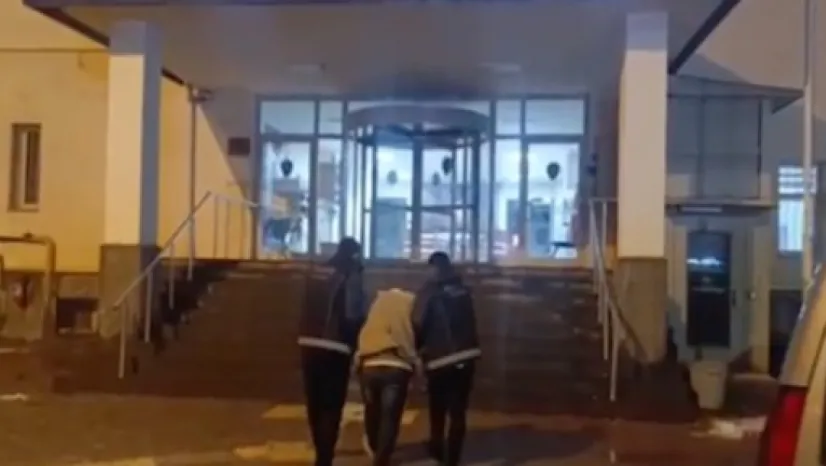 Hırsızlık suçundan 22 yıl hapis cezası ile aranan firari yakalandı