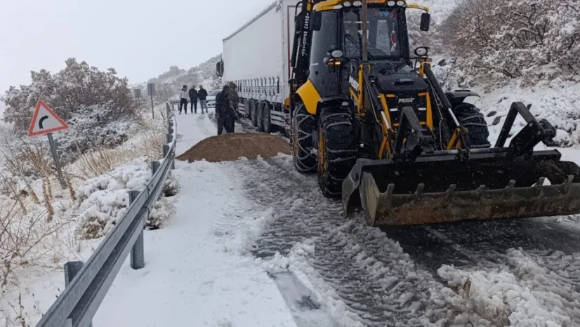 İncesu'da karla mücadele çalışmaları